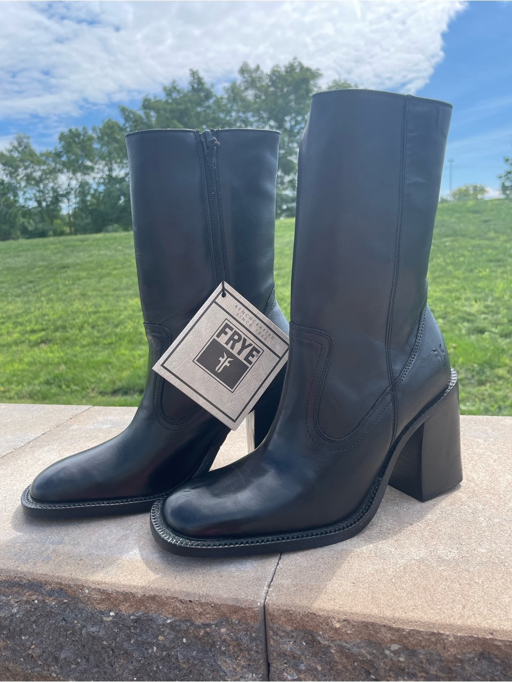 FRYE Black Leather Mid-Calf Block Heel Boots